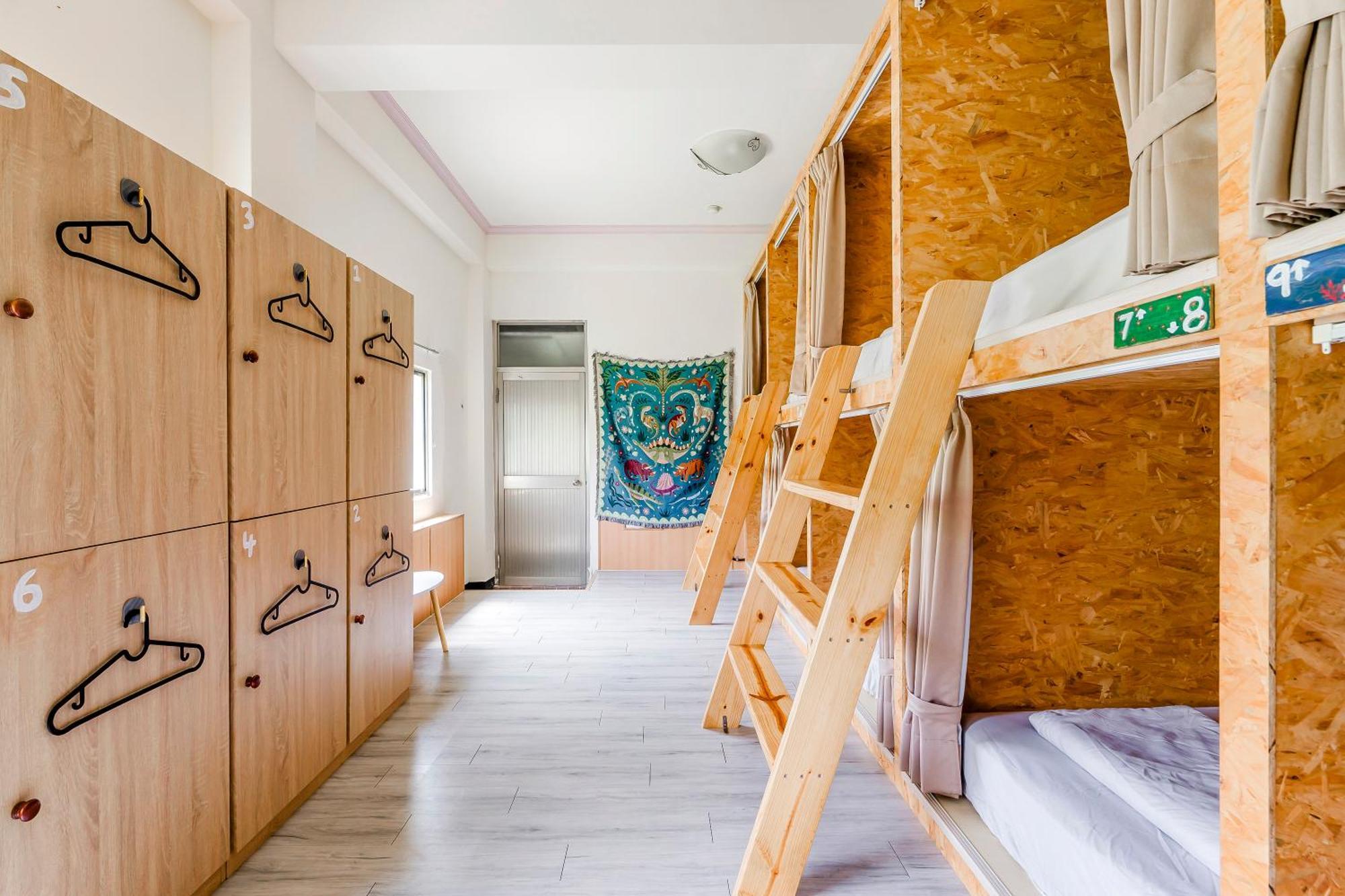 Ocean Diary Hostel Грин-Айленд Экстерьер фото
