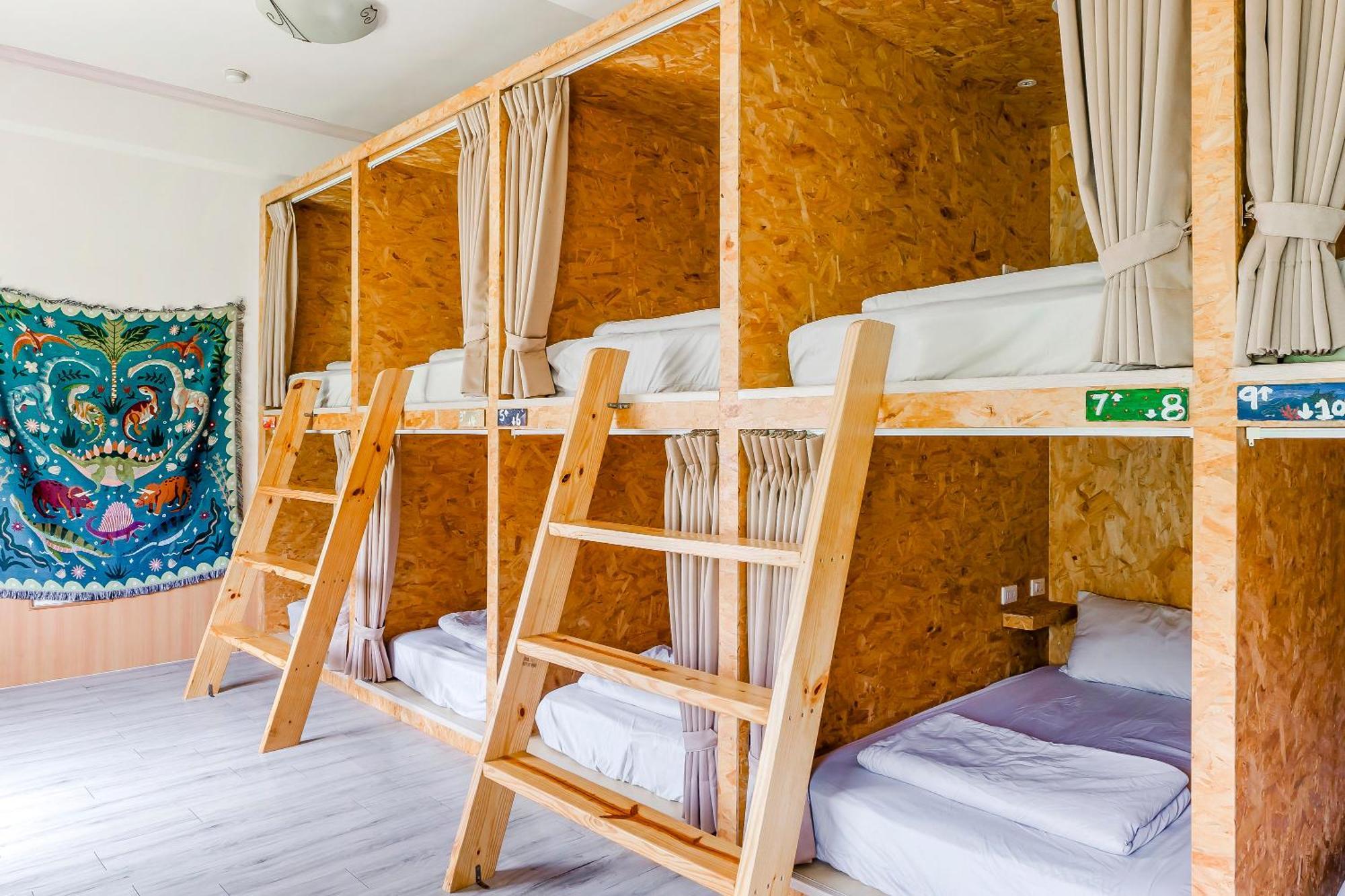 Ocean Diary Hostel Грин-Айленд Экстерьер фото